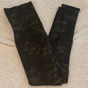 Spanx Camo Seamless Leggings